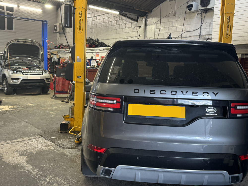 A Complete Guide to Range Rover Engine Repair in Greater London